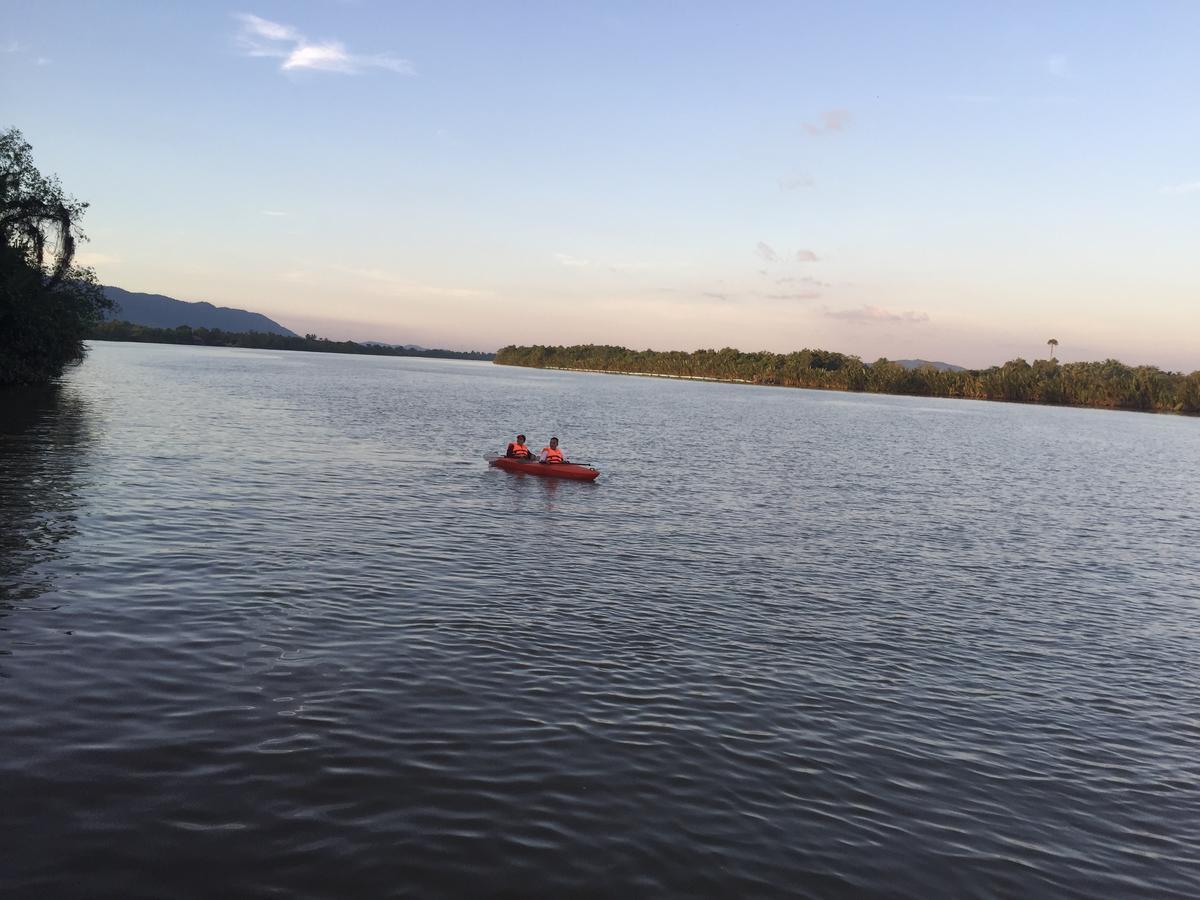Bamboo Bungalow Kampot Ngoại thất bức ảnh