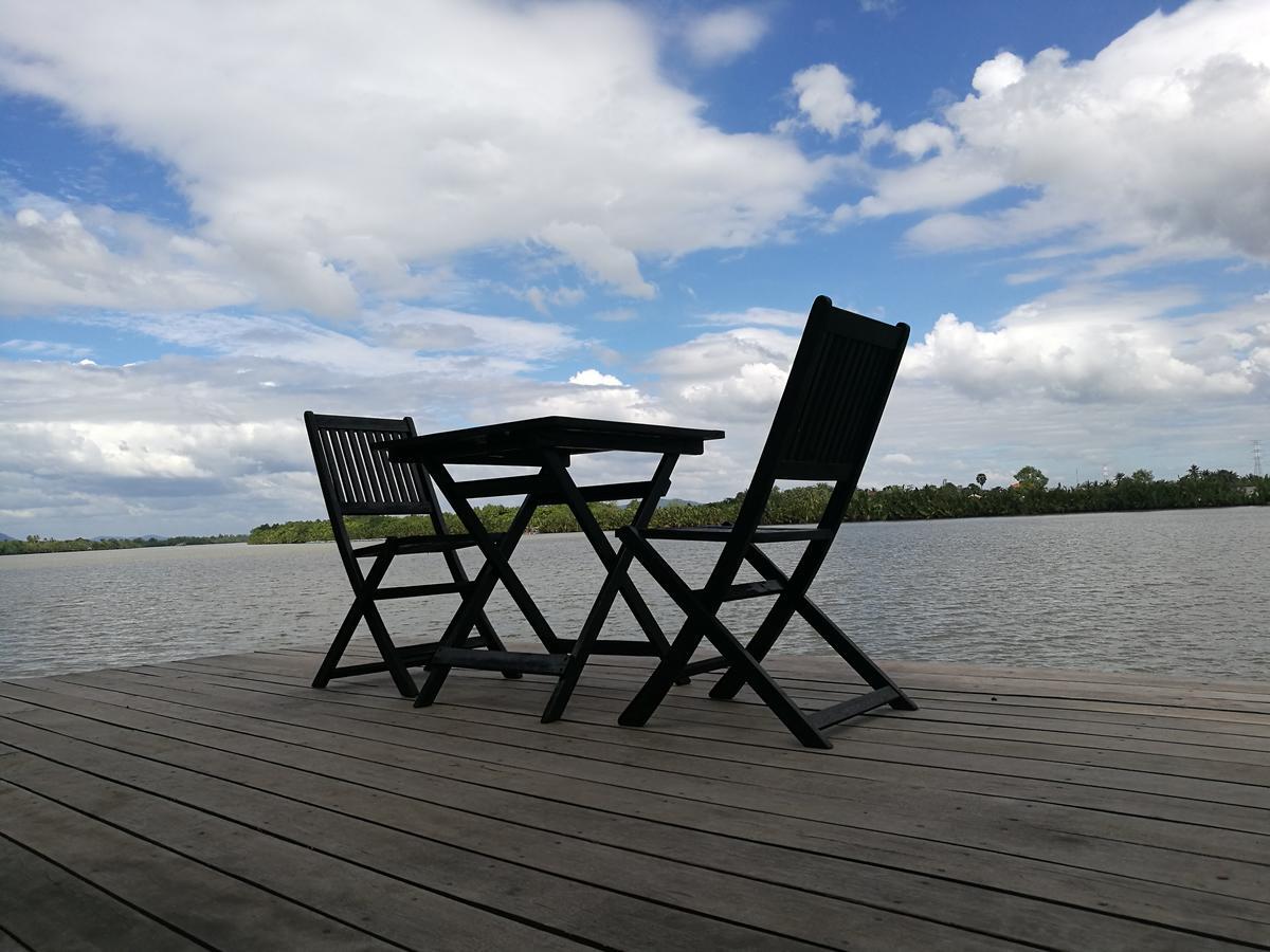 Bamboo Bungalow Kampot Ngoại thất bức ảnh